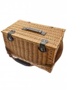 Hamptons Six Person Gourmet Picnic Hamper - Image 3